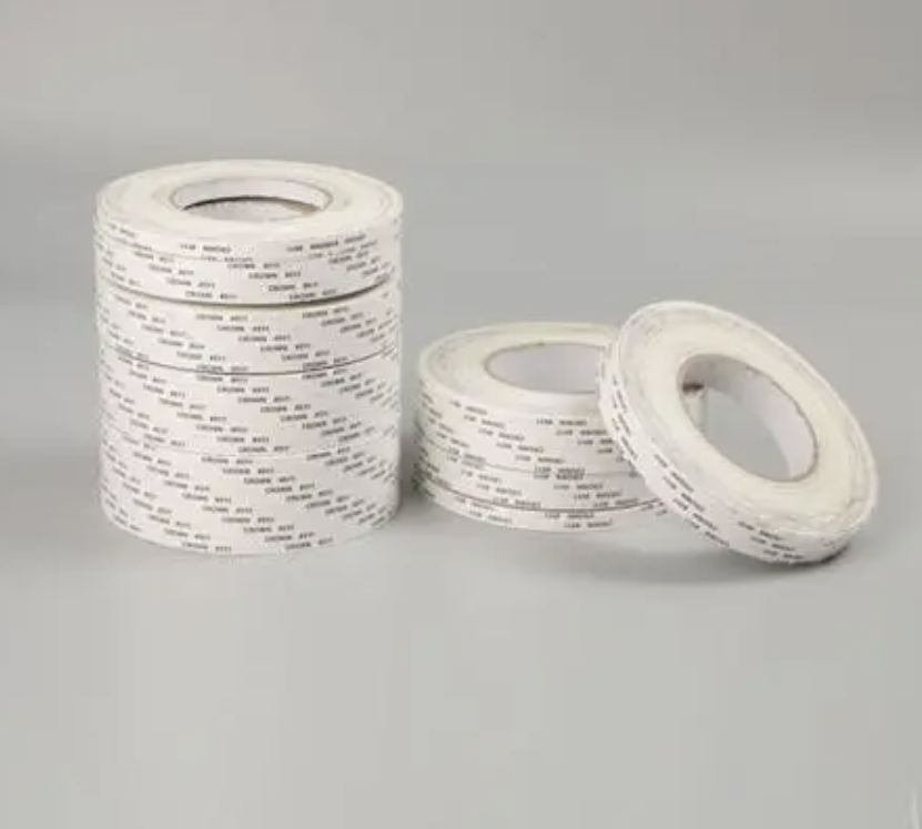 How to remove the double-sided tape on the wall